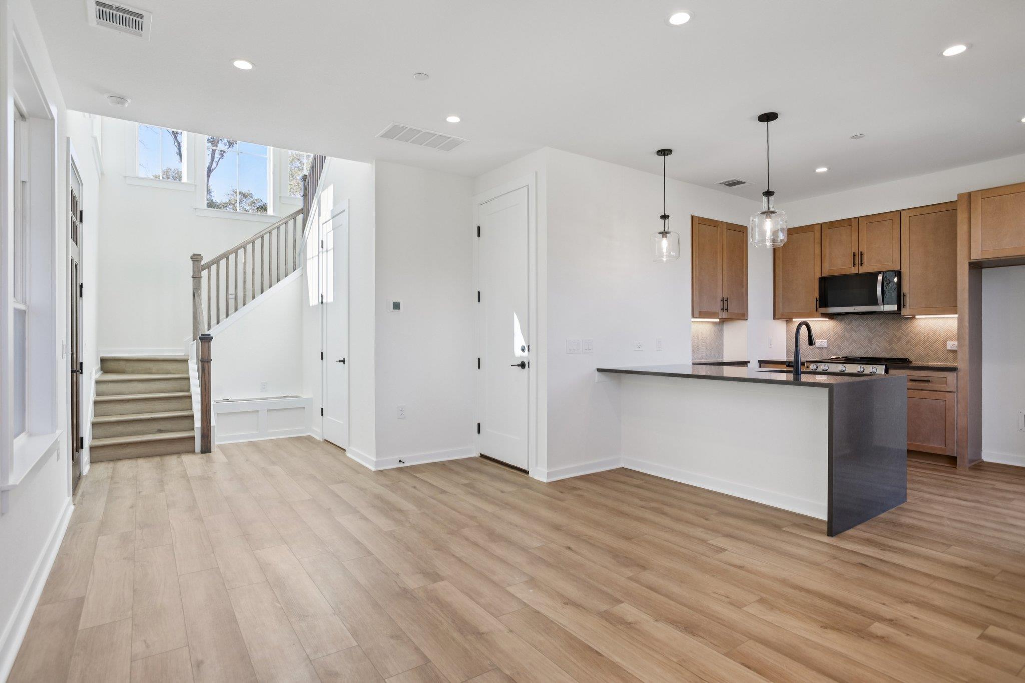 2414 Drew Lane Austin TX 78748