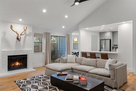 2001 Parker Lane Austin TX 78741