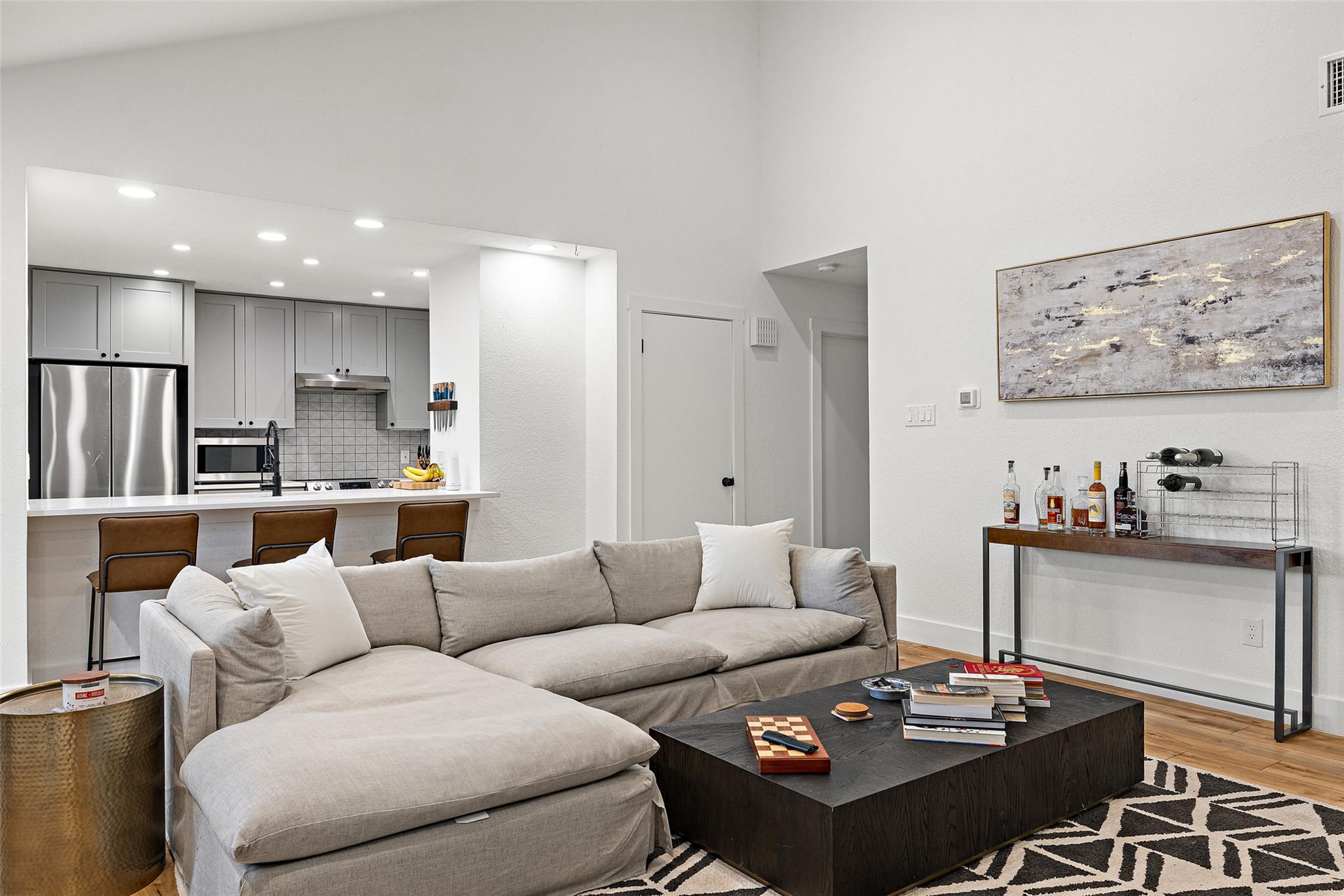 2001 Parker Lane Austin TX 78741