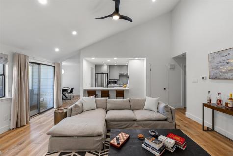 2001 Parker Lane Austin TX 78741