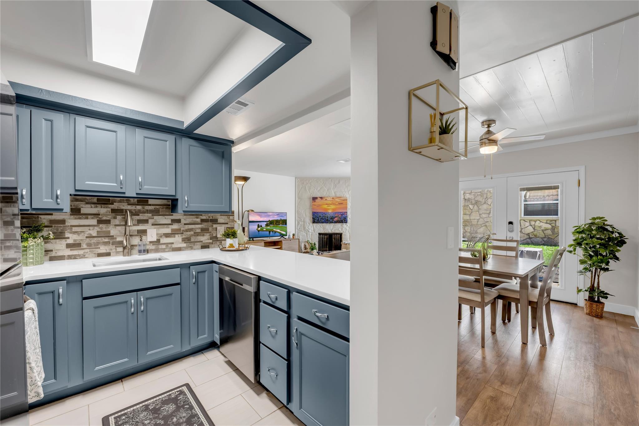 200 Free Rein Horseshoe Bay TX 78657