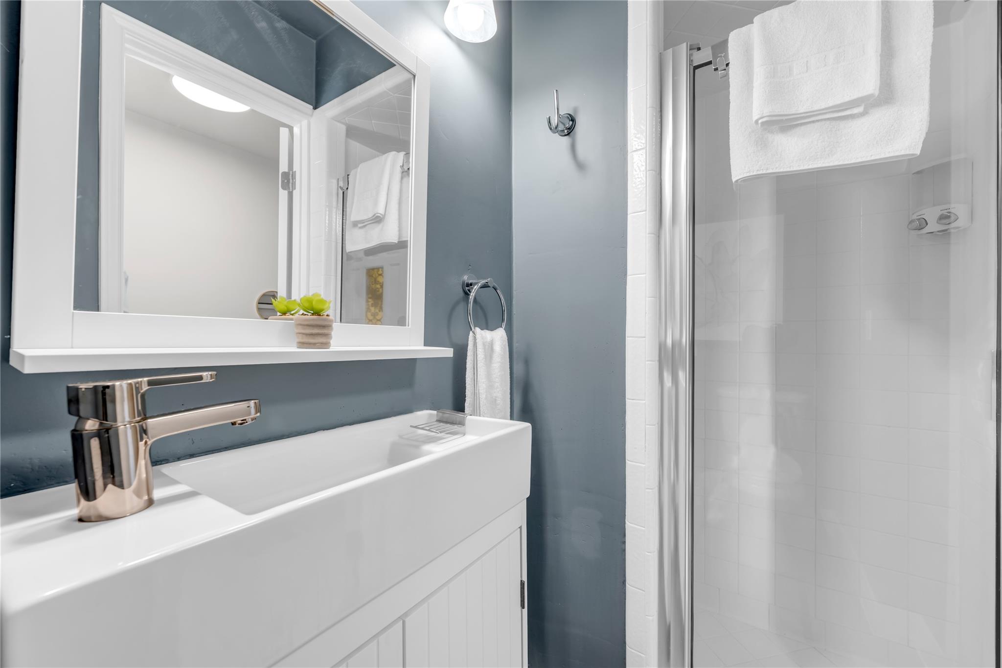200 Free Rein Horseshoe Bay TX 78657