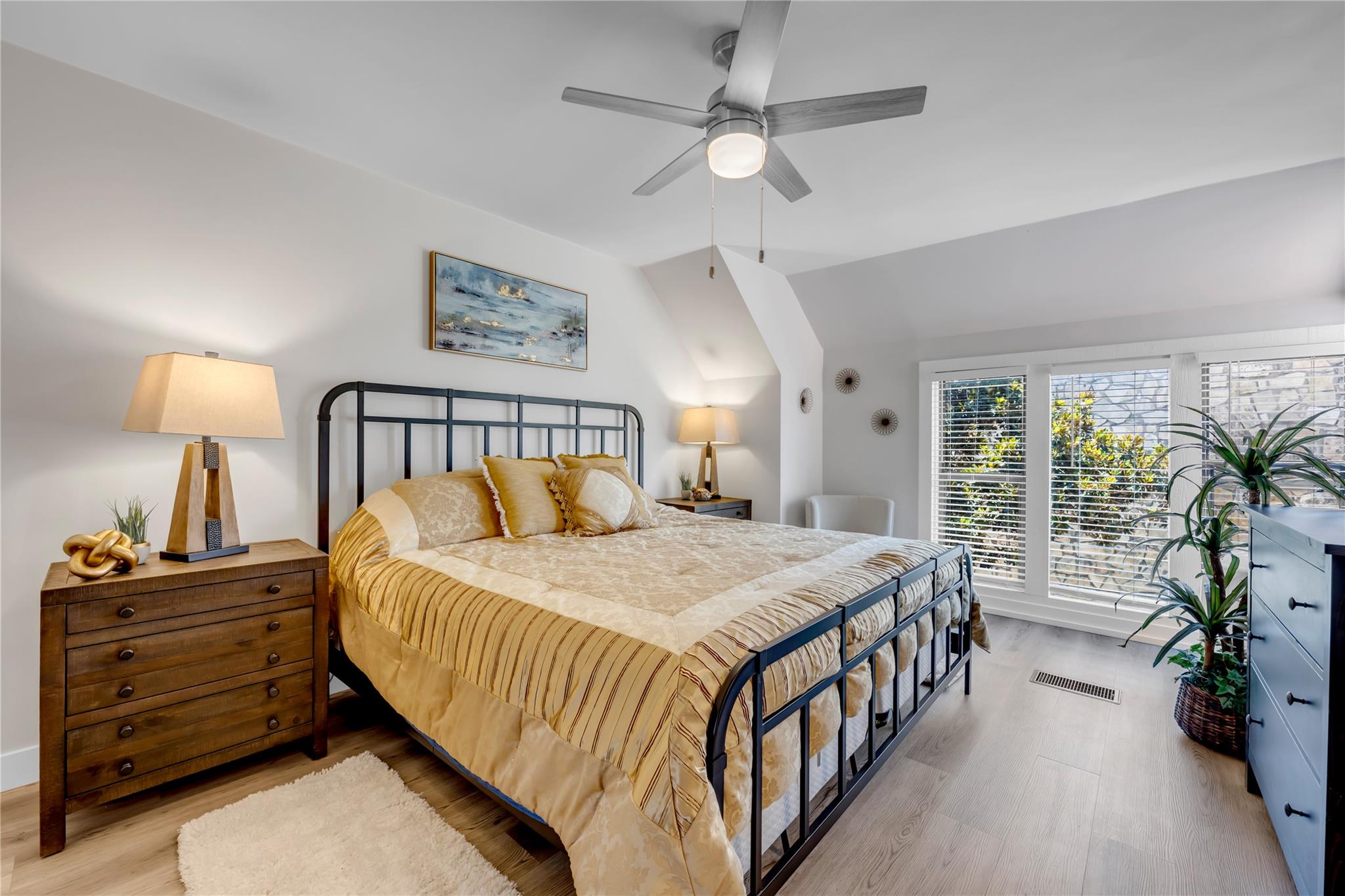 200 Free Rein Horseshoe Bay TX 78657