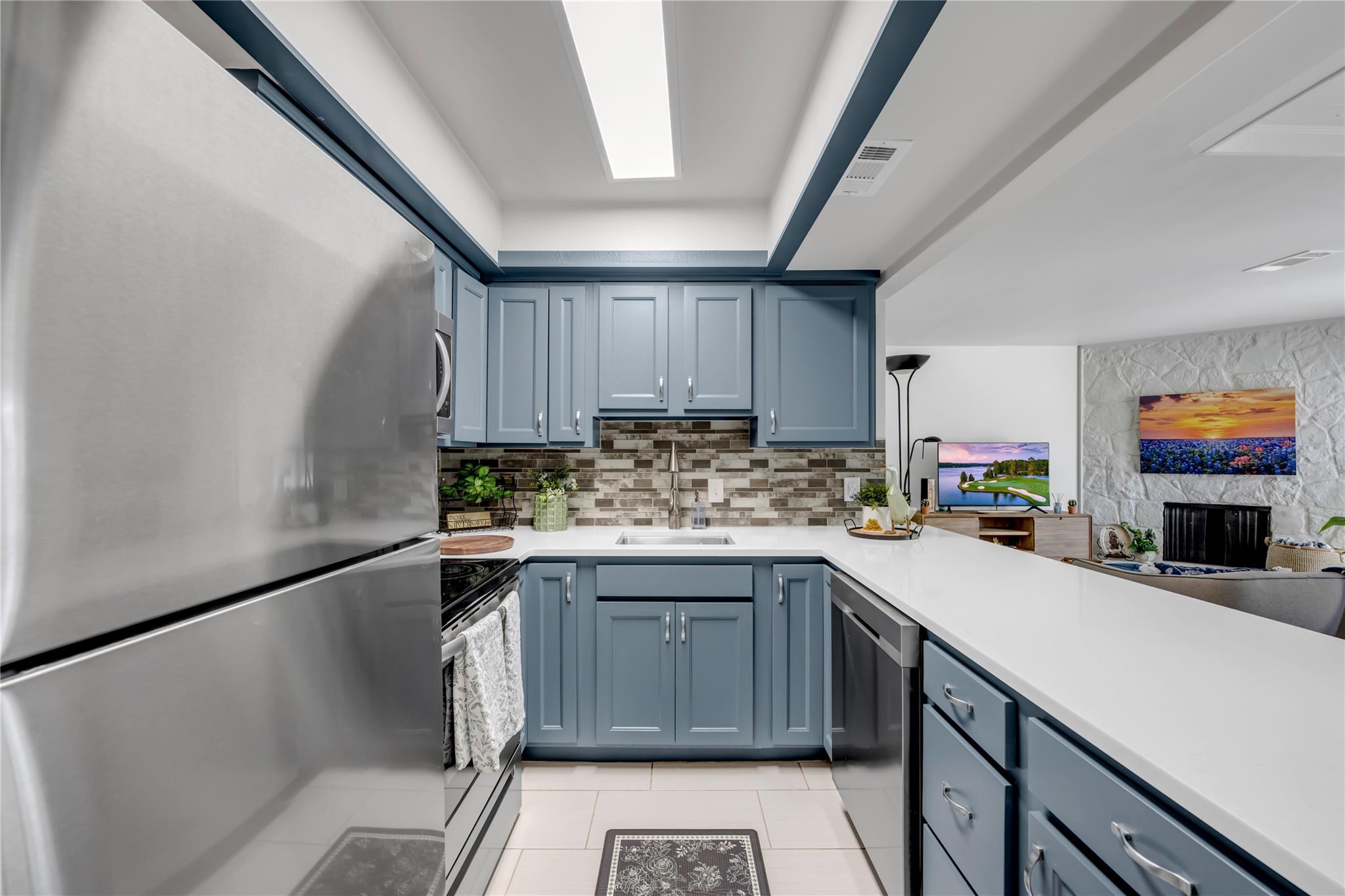 200 Free Rein Horseshoe Bay TX 78657