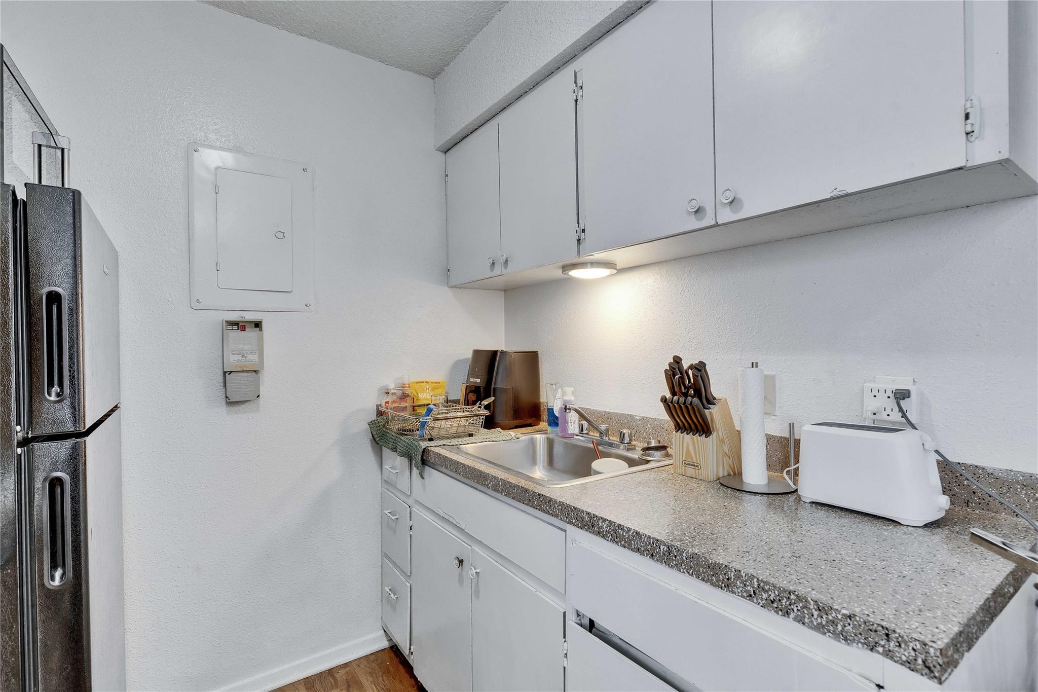 2803 Hemphill Park Austin TX 78705