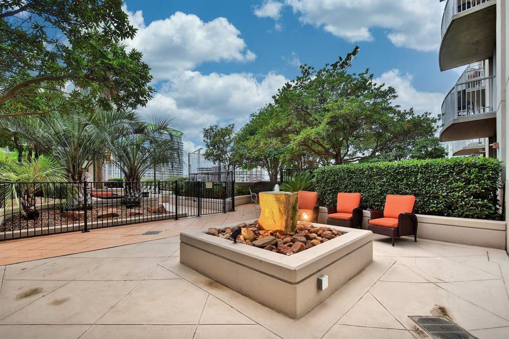 360 Nueces Street Austin TX 78701