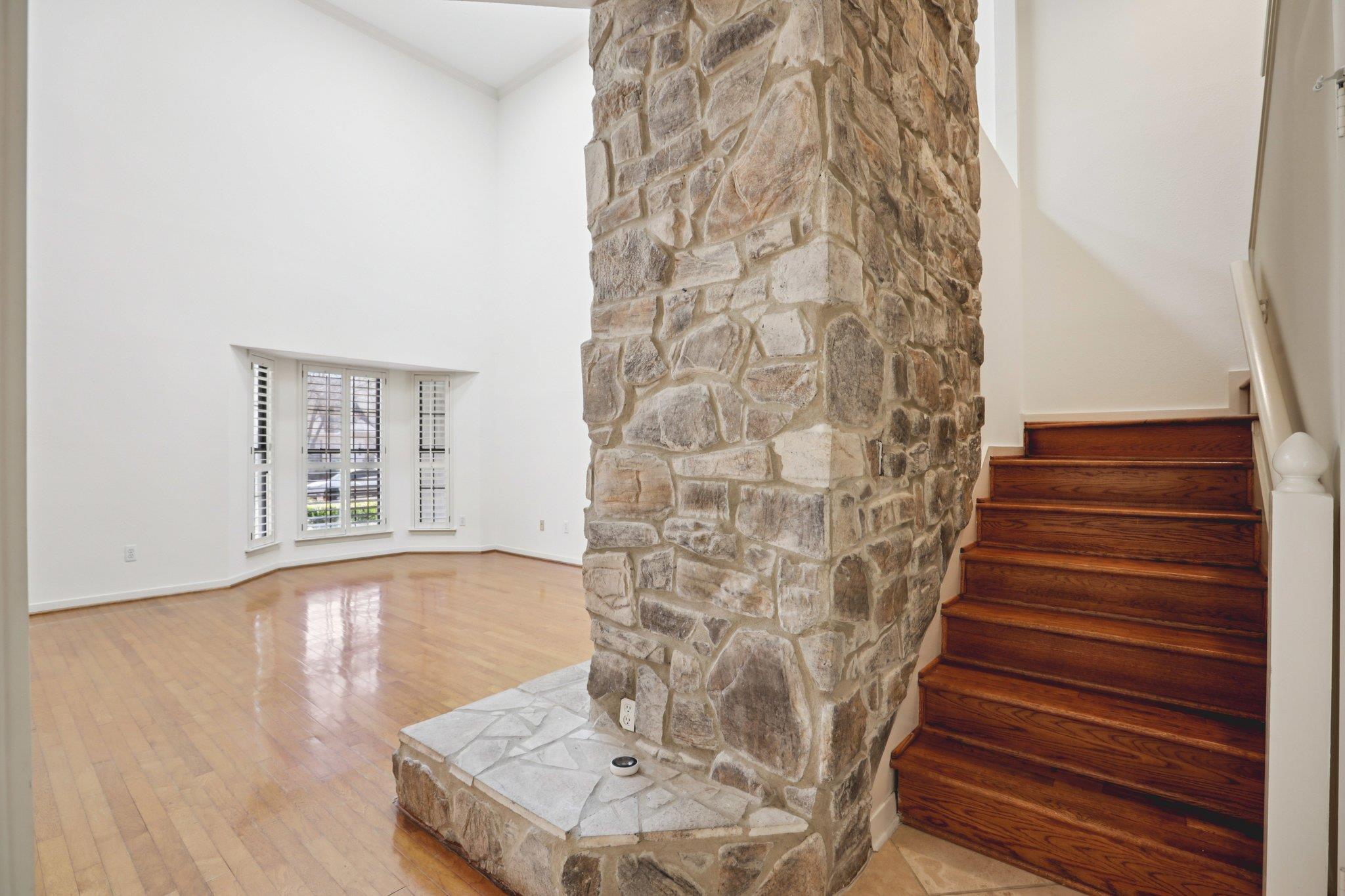 7216 Chimney Corners Austin TX 78731