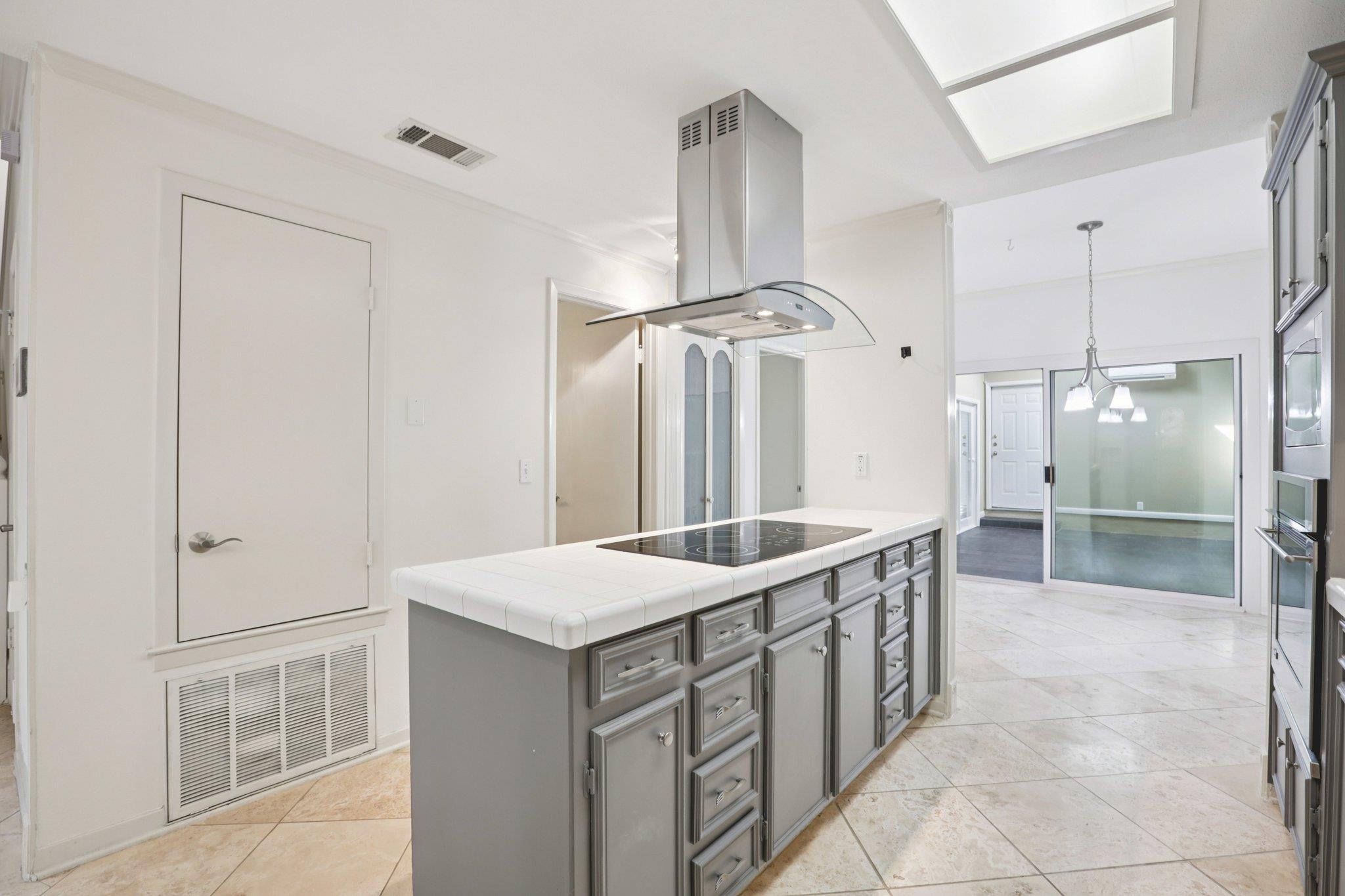 7216 Chimney Corners Austin TX 78731