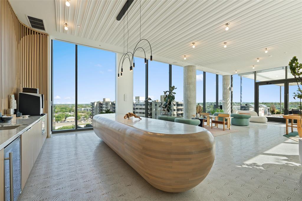 44 East Avenue Austin TX 78701