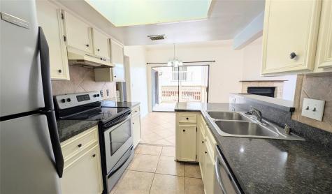 1013 Chestnut Street San Marcos TX 78666