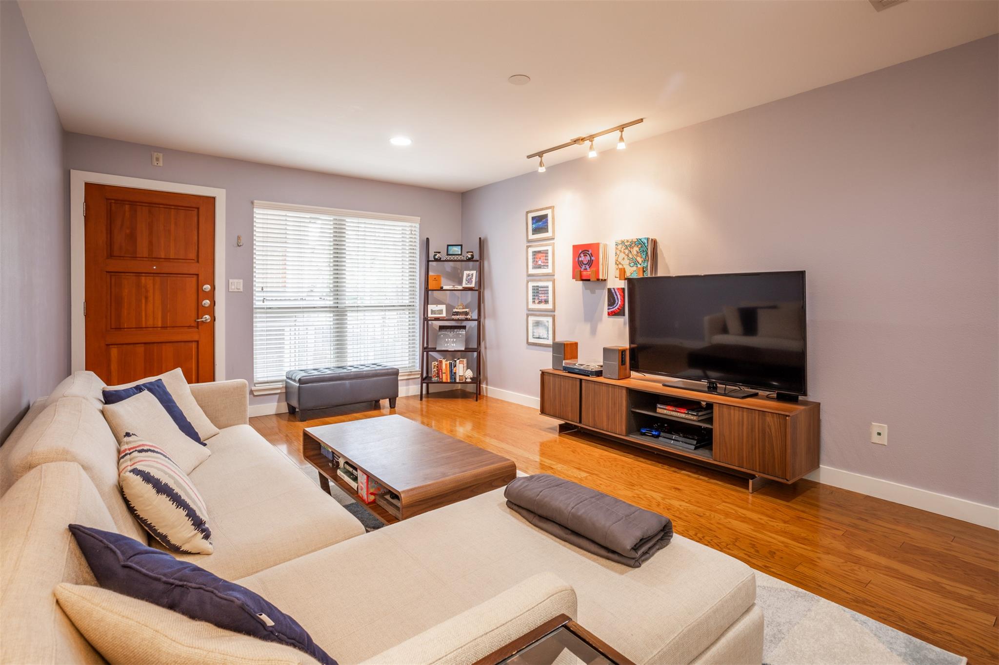 1115 W 10th Street Austin TX 78703