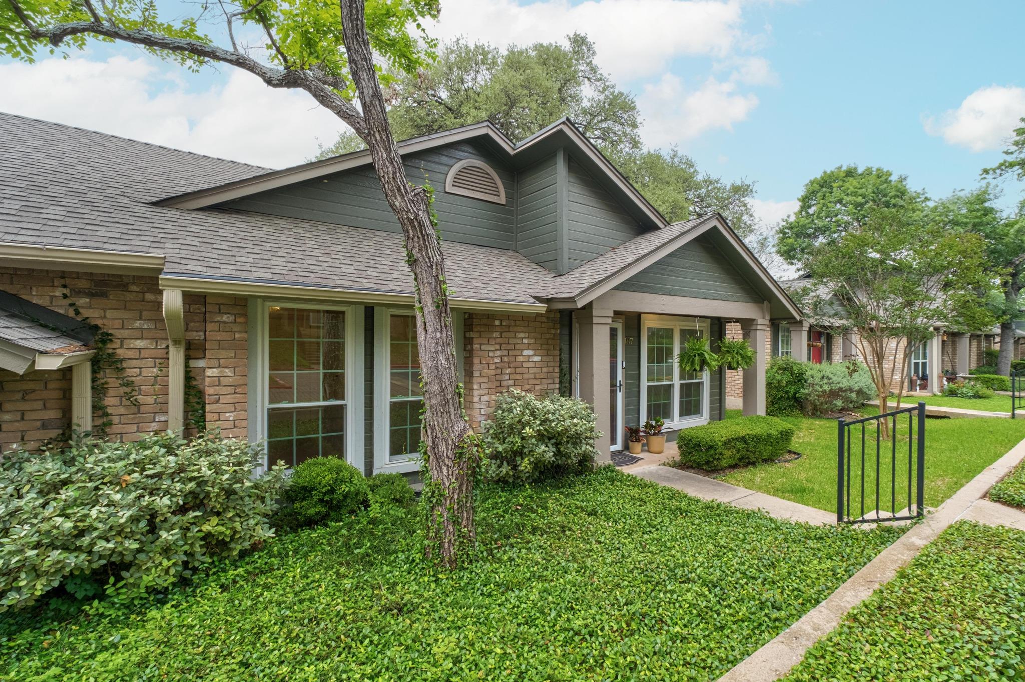 1015 E Yager Lane Austin TX 78753