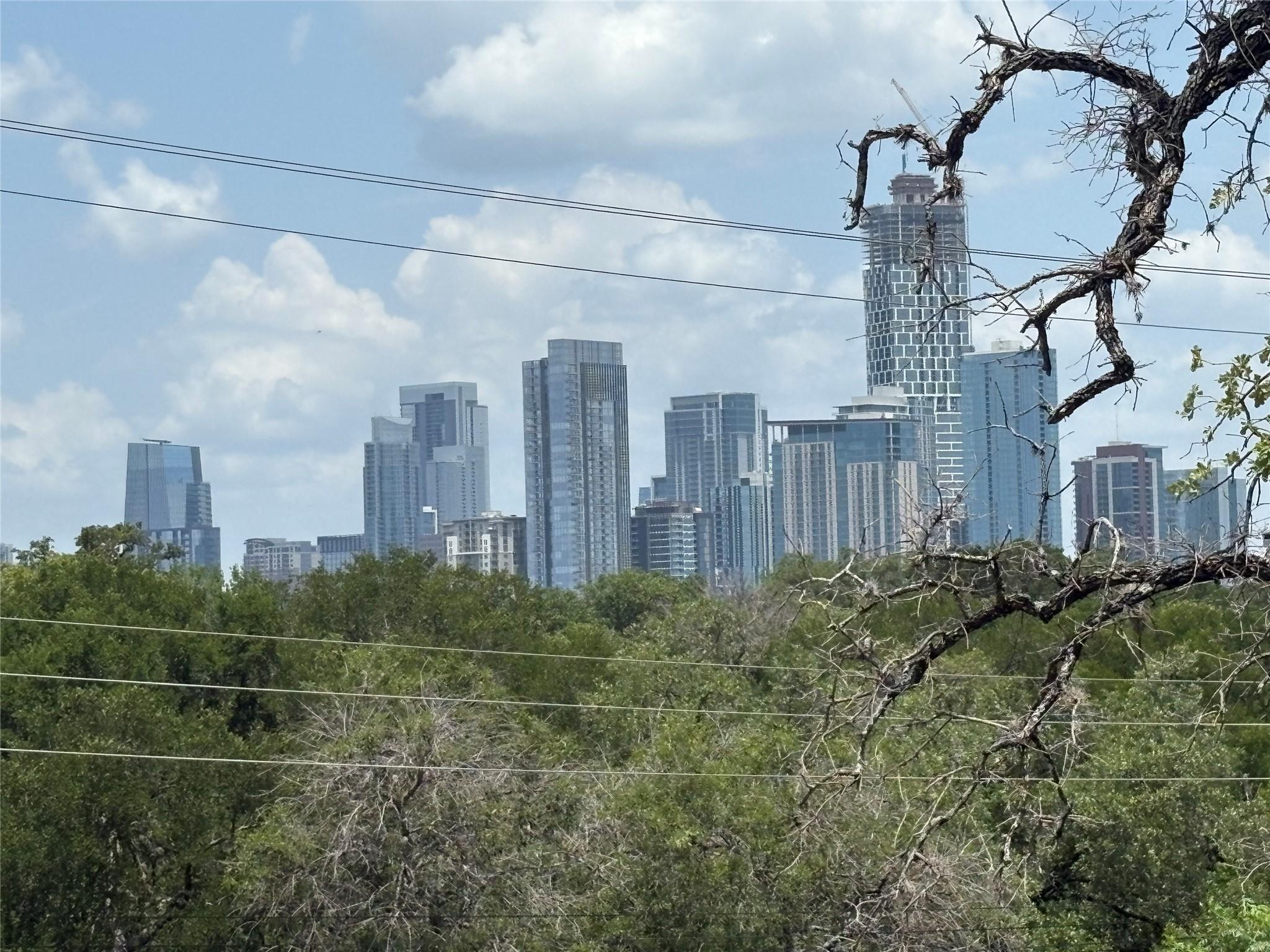 1514 Parker Lane Austin TX 78741