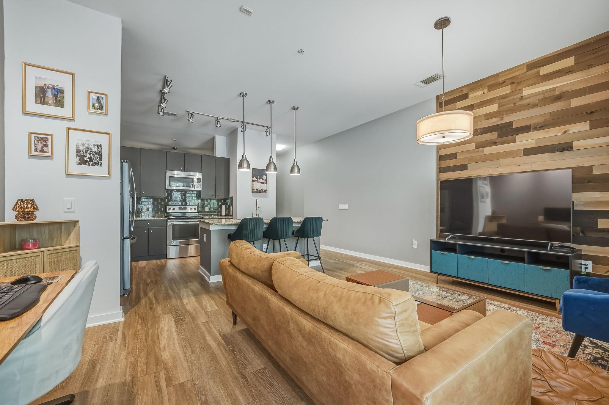 1900 Barton Springs Road Austin TX 78704