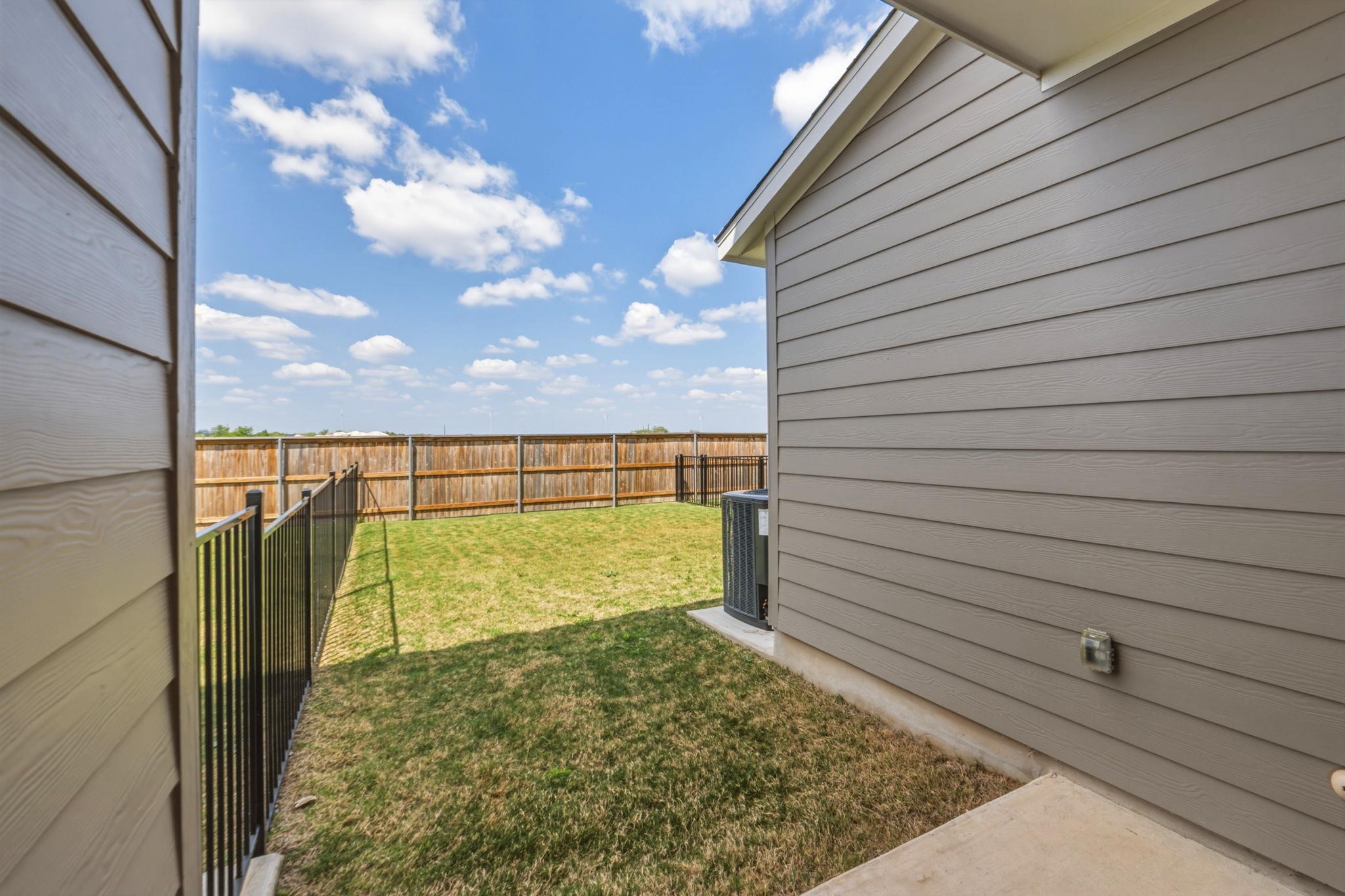 2576 Jack Nora Way Round Rock TX 78665