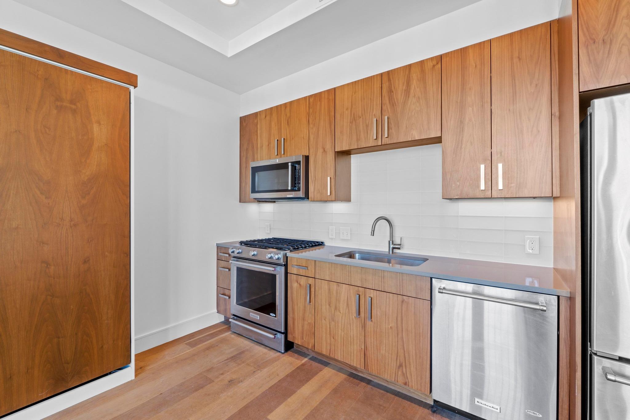 222 West Avenue Austin TX 78701