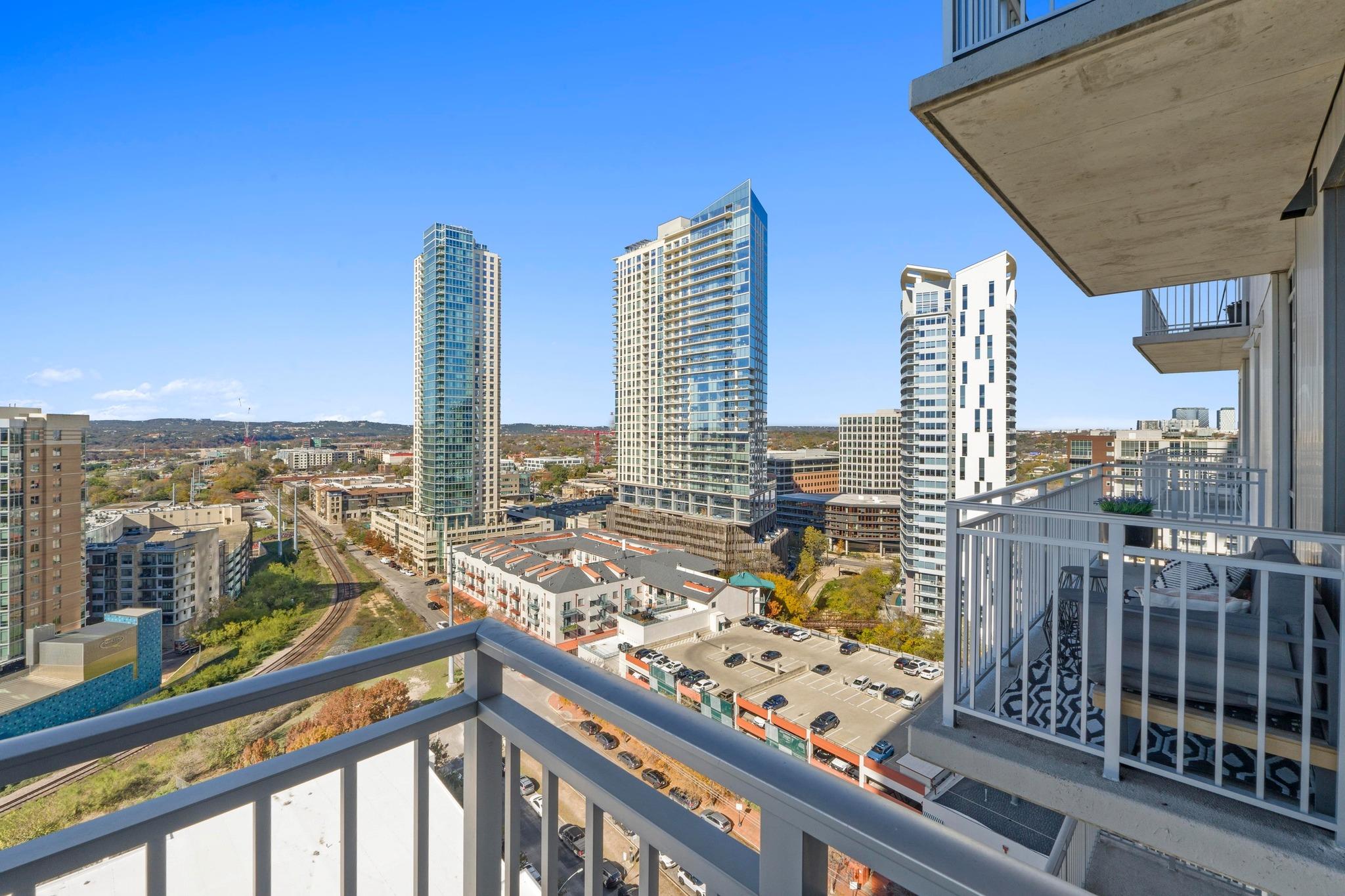 222 West Avenue Austin TX 78701