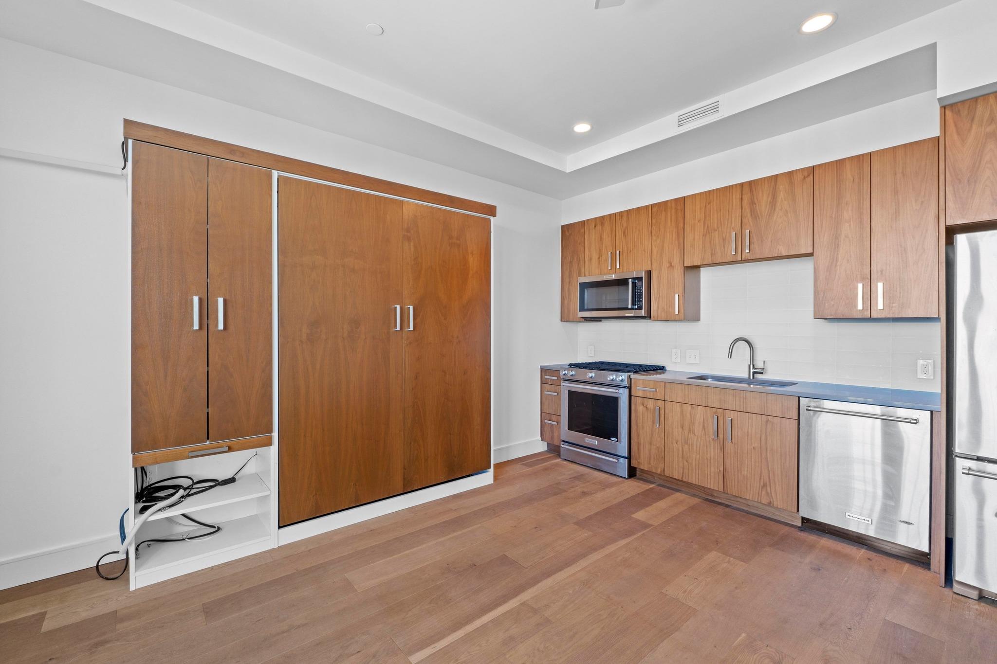 222 West Avenue Austin TX 78701
