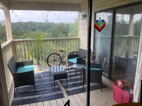 1013 Chestnut Street San Marcos TX 78666