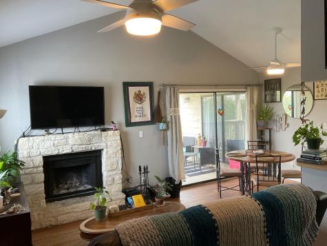 1013 Chestnut Street San Marcos TX 78666