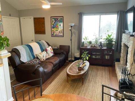 1013 Chestnut Street San Marcos TX 78666