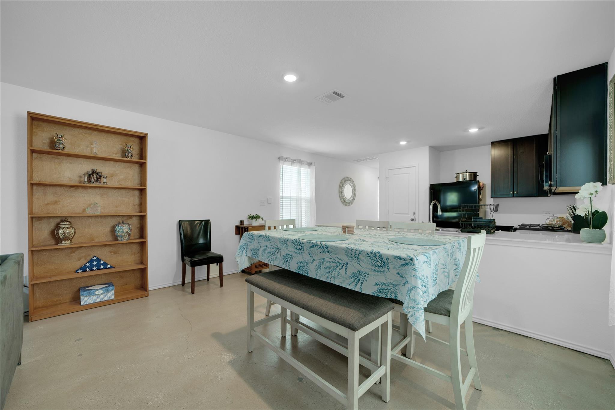 36 Trinity Circle Lockhart TX 78644