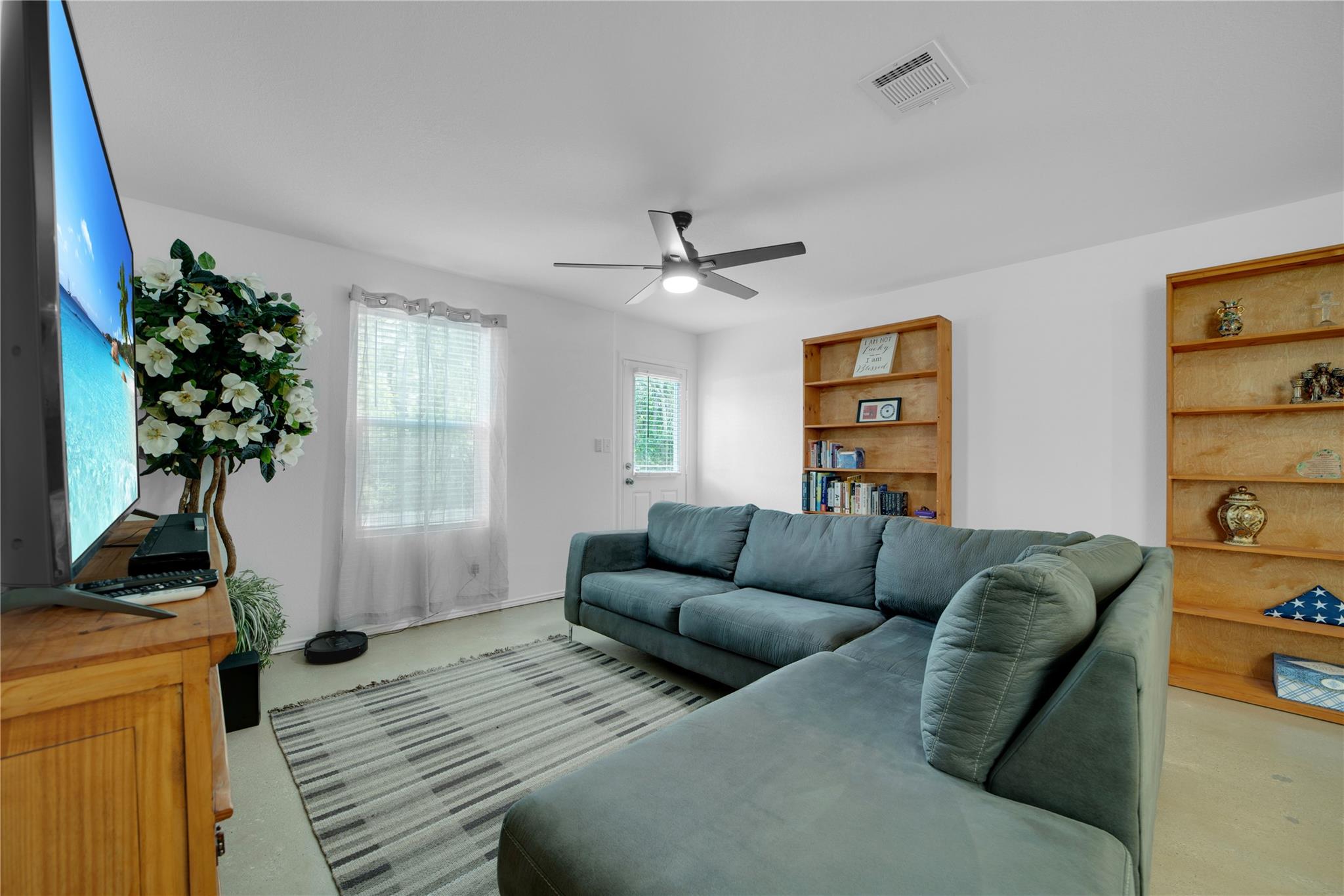 36 Trinity Circle Lockhart TX 78644