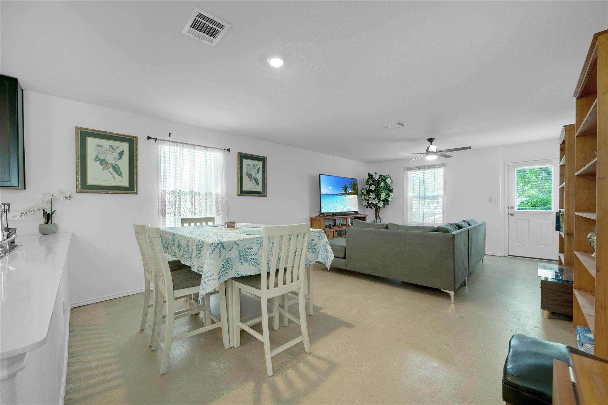36 Trinity Circle Lockhart TX 78644