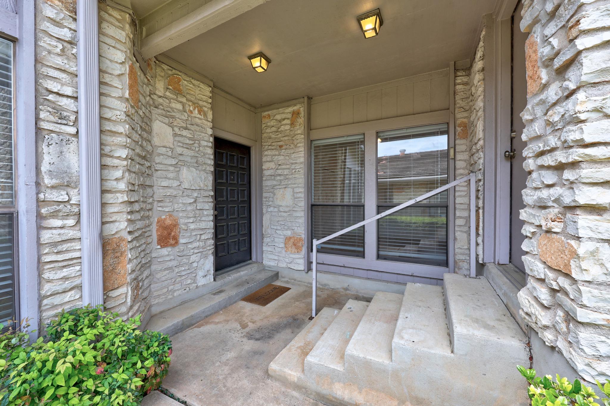 11512 Tin Cup Drive Austin TX 78750
