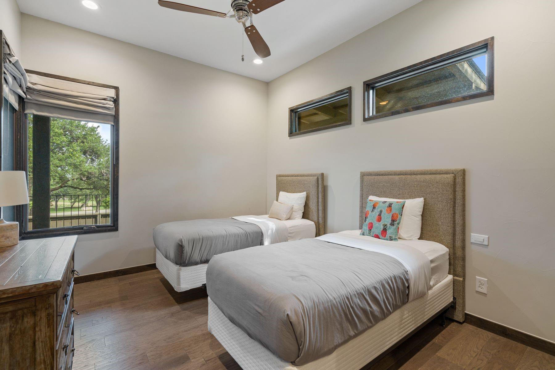2113 Barbaro Way Spicewood TX 78669