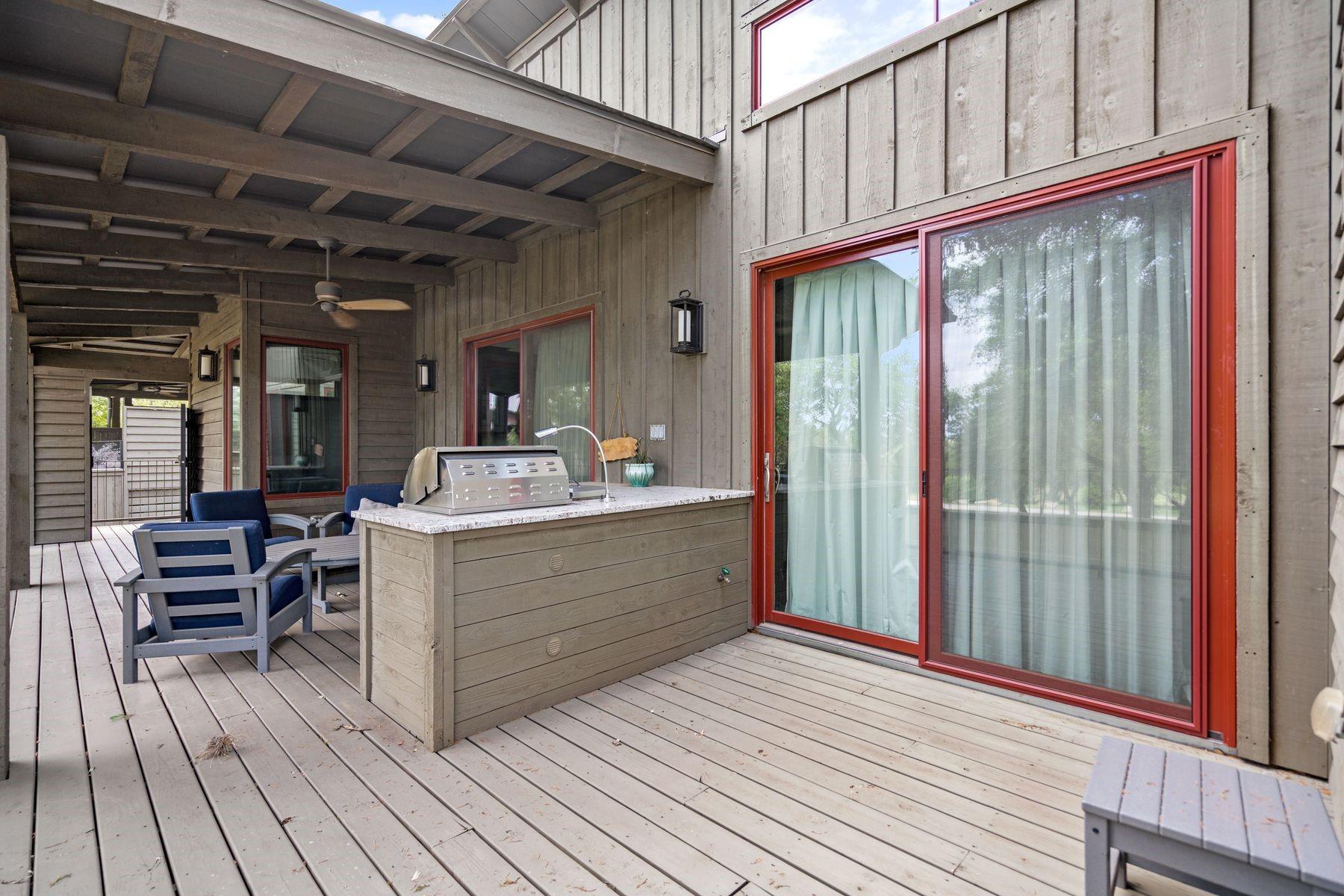 2113 Barbaro Way Spicewood TX 78669