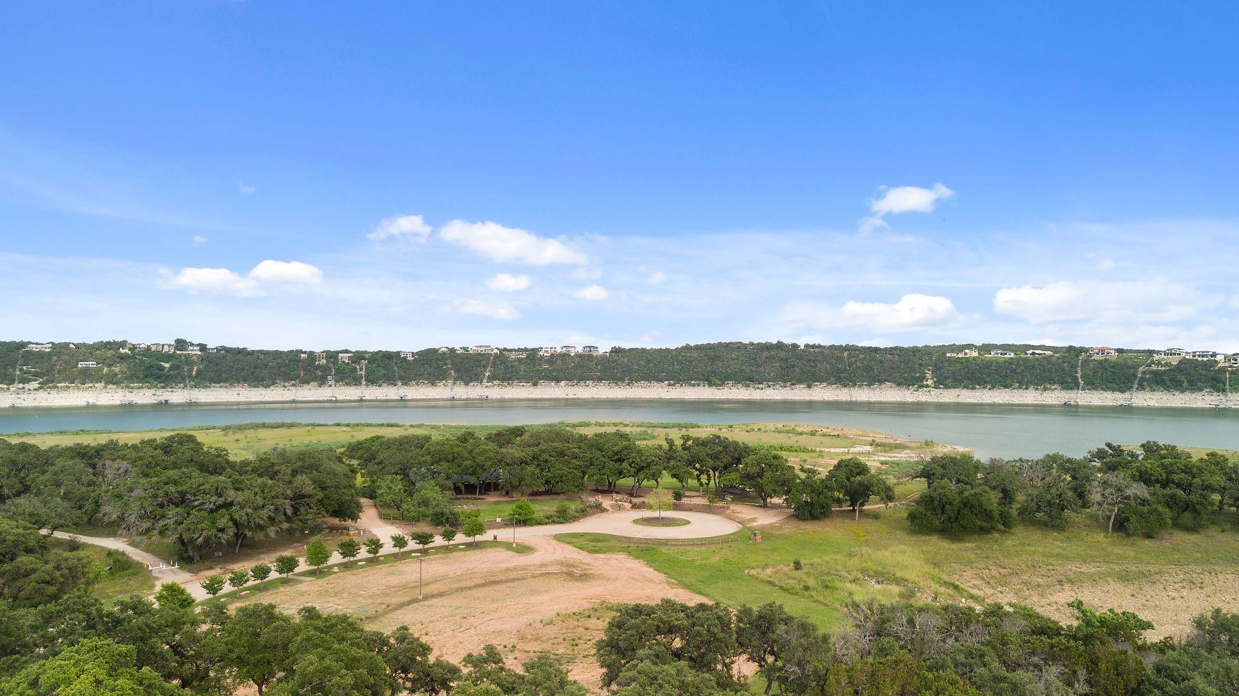 2113 Barbaro Way Spicewood TX 78669