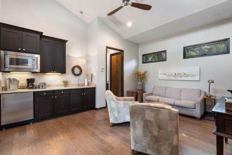 2113 Barbaro Way Spicewood TX 78669