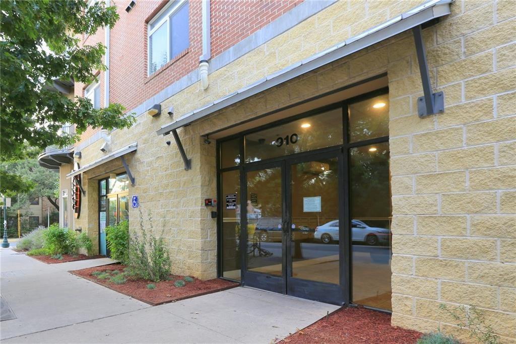 910 W 25th Street Austin TX 78705