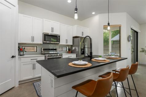 1615 Holly Street Austin TX 78702
