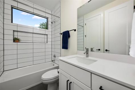 1615 Holly Street Austin TX 78702