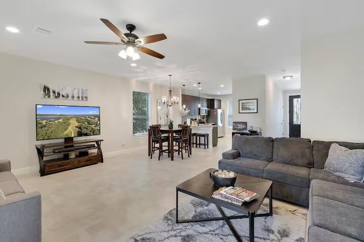 585 Demarett Drive Point Venture TX 78645