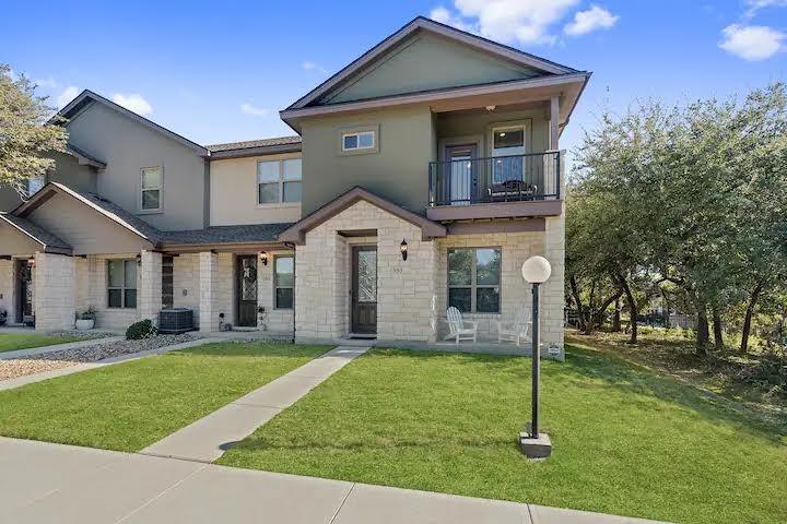 585 Demarett Drive Point Venture TX 78645