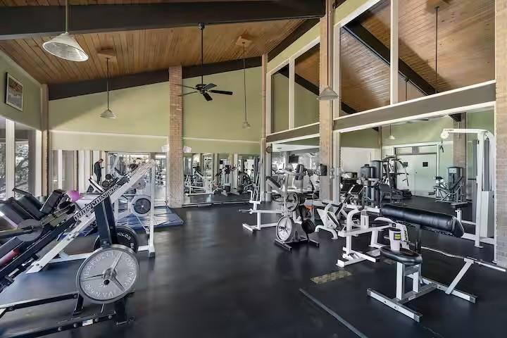 585 Demarett Drive Point Venture TX 78645