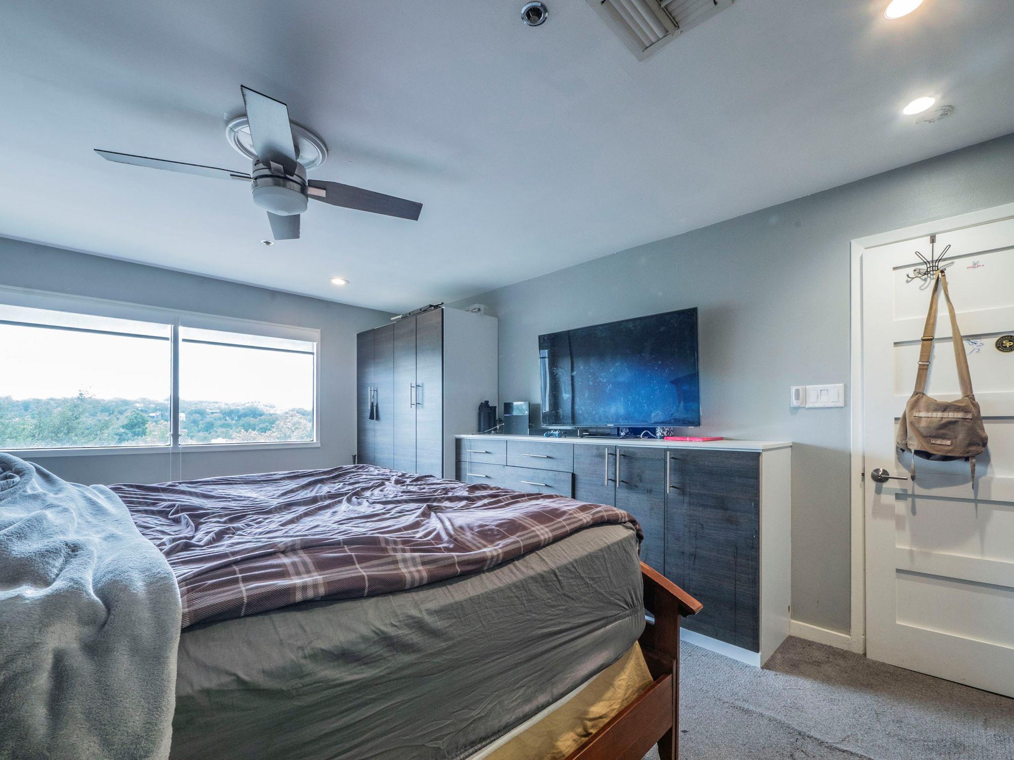 40 N Interstate 35 Highway Austin TX 78701