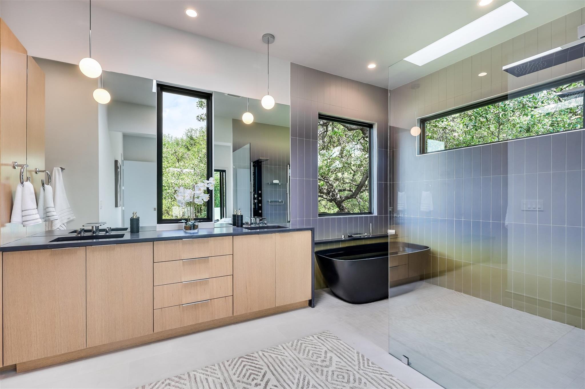107 W Johanna Street Austin TX 78704