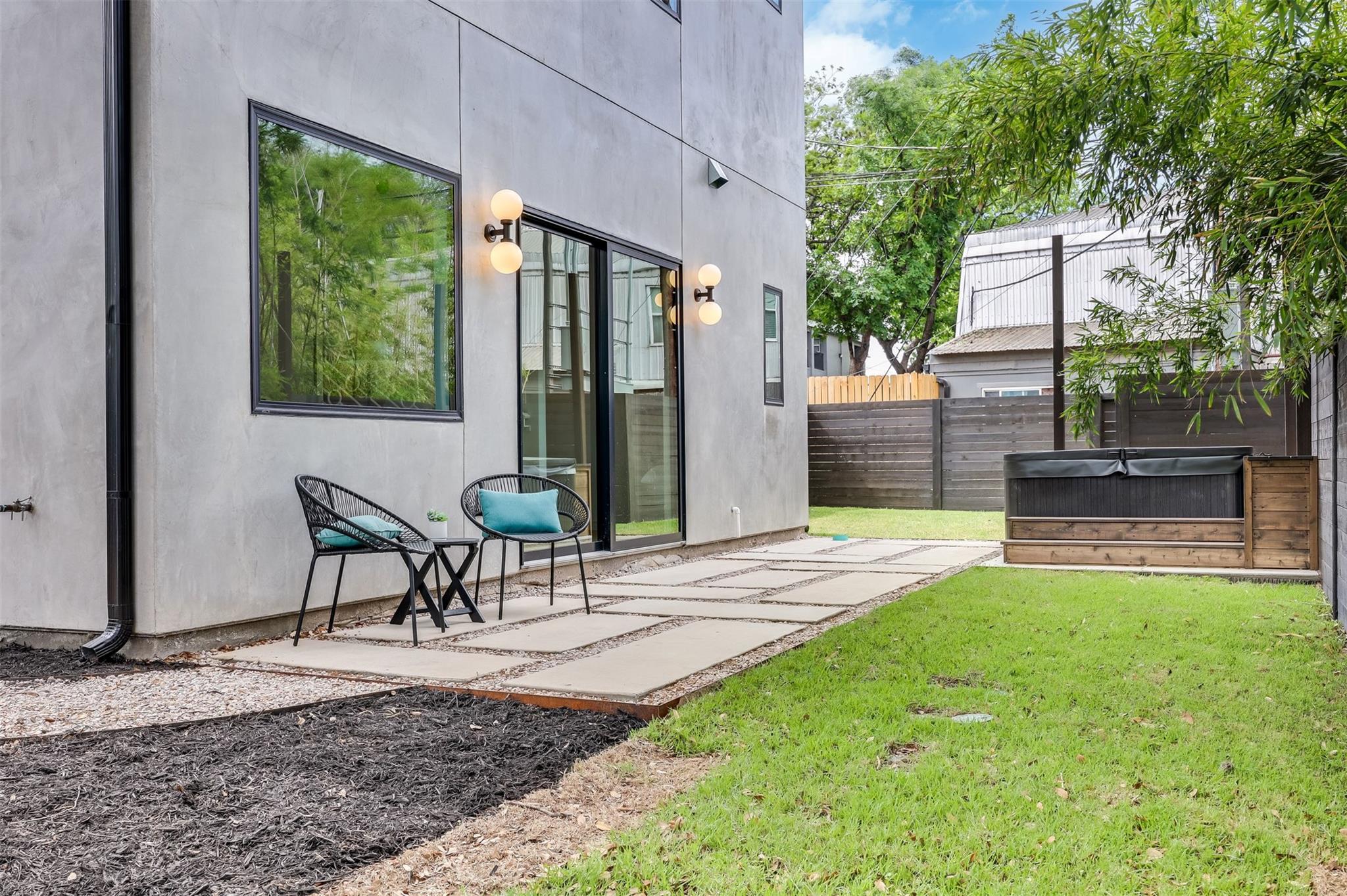 107 W Johanna Street Austin TX 78704