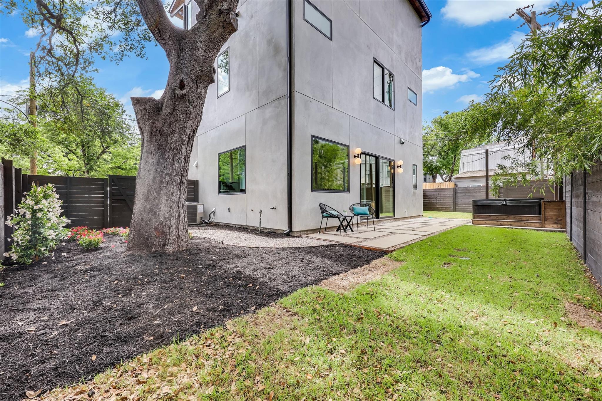 107 W Johanna Street Austin TX 78704