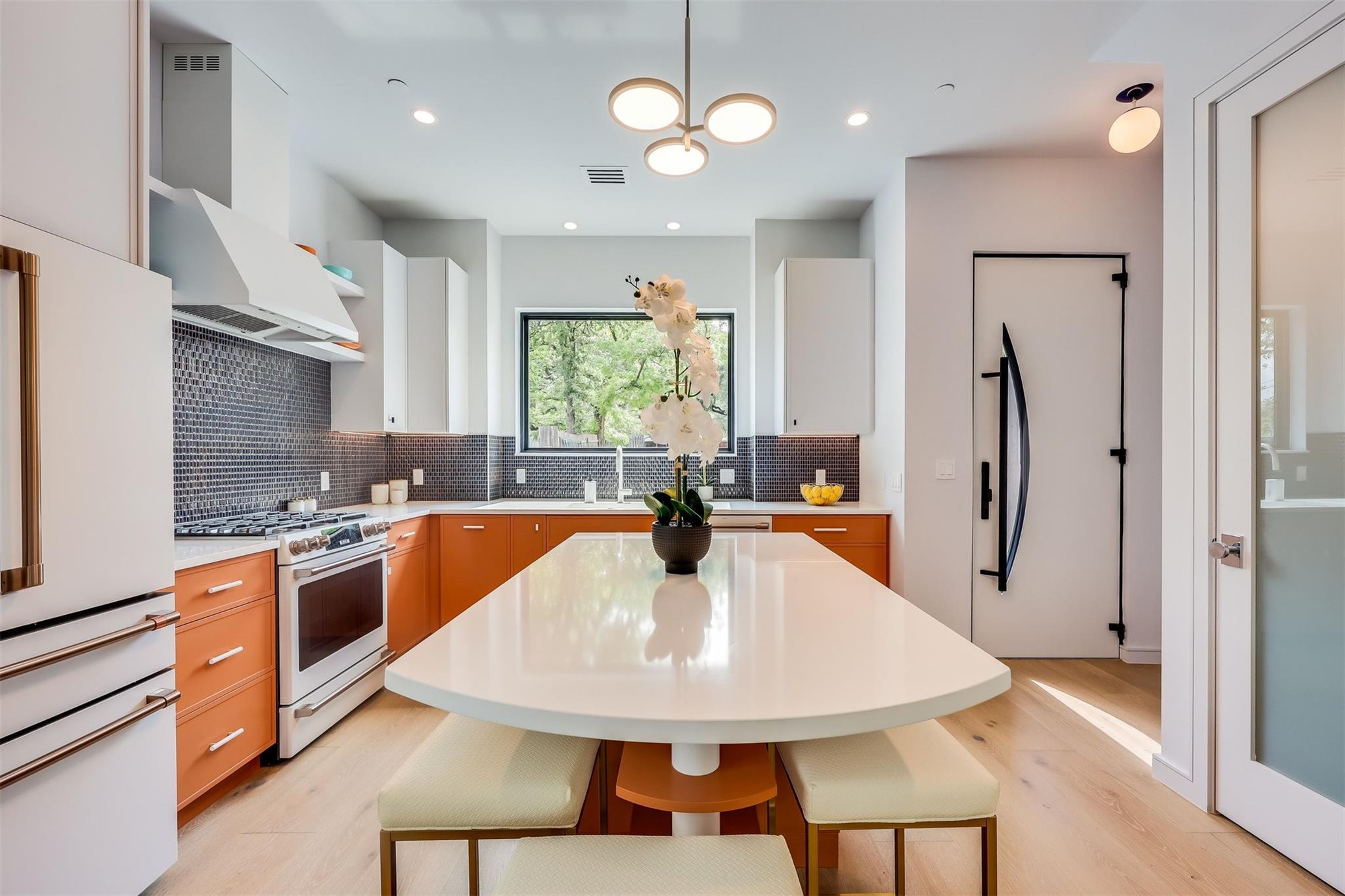 107 W Johanna Street Austin TX 78704