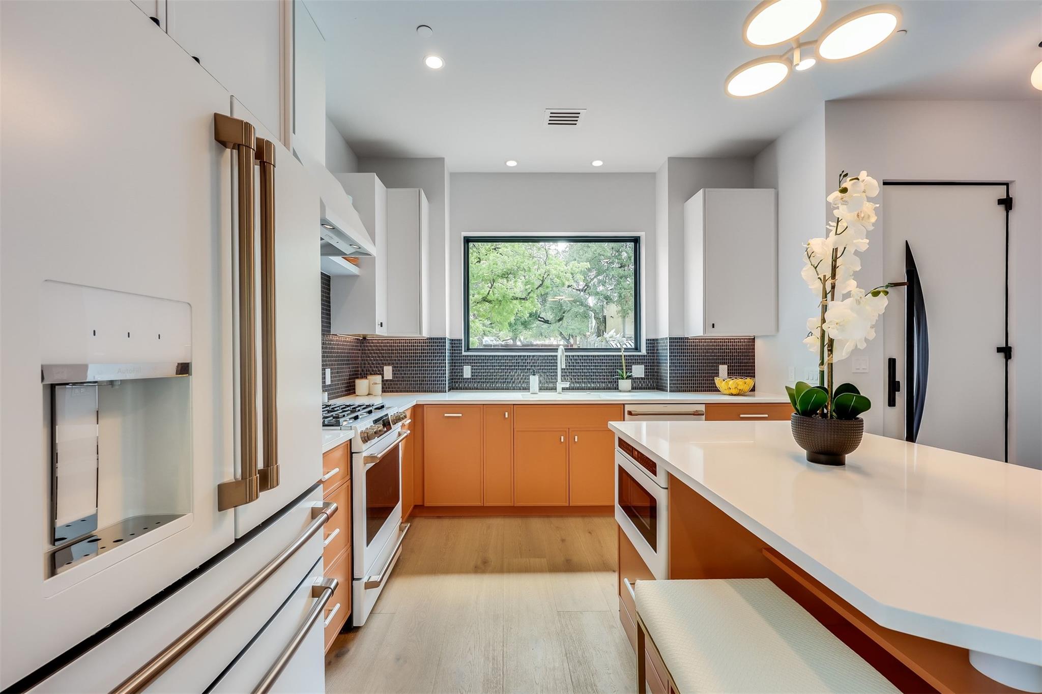 107 W Johanna Street Austin TX 78704