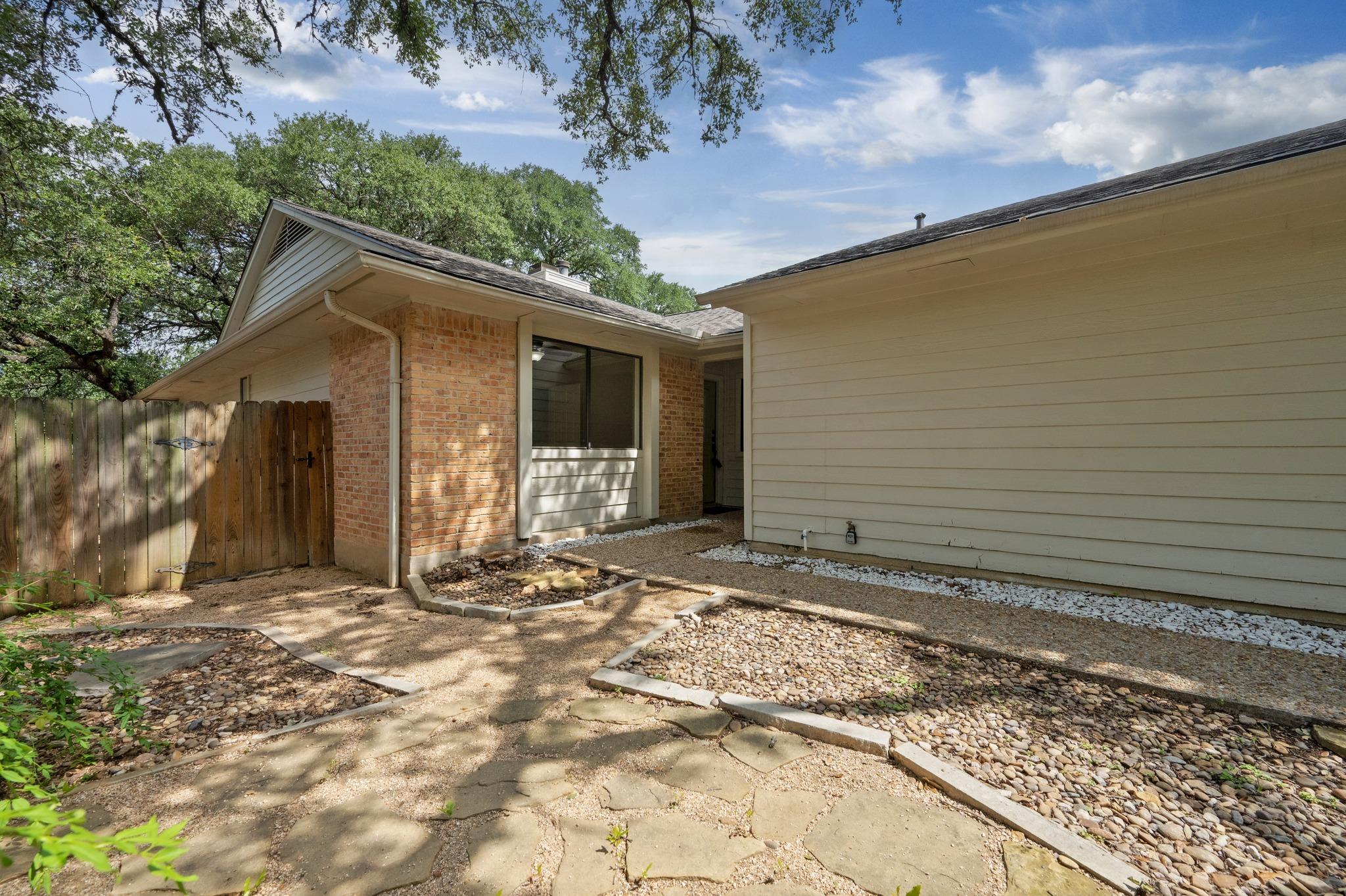 8110 Baywood Drive Austin TX 78759
