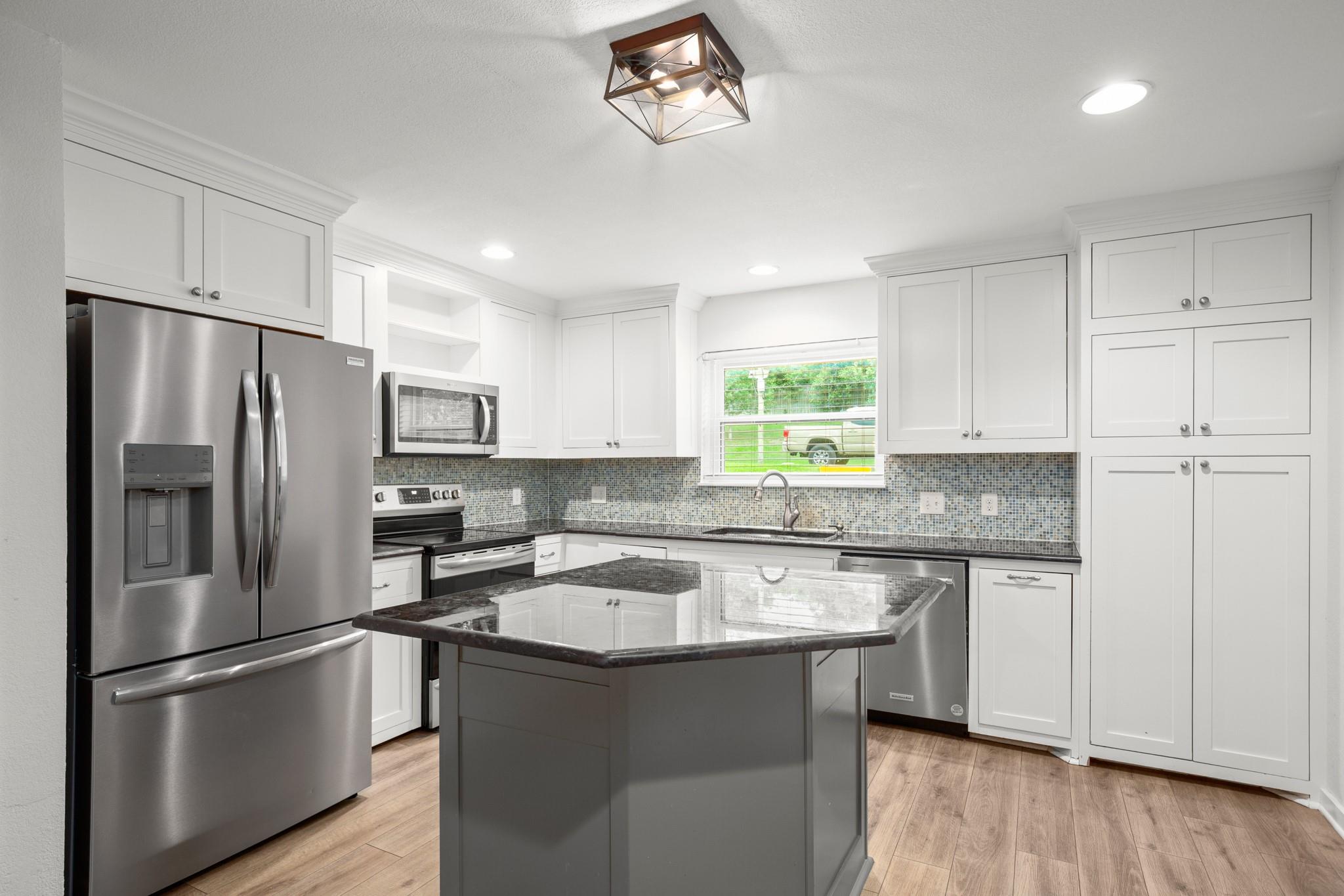 2009 Browning Drive Austin TX 78752