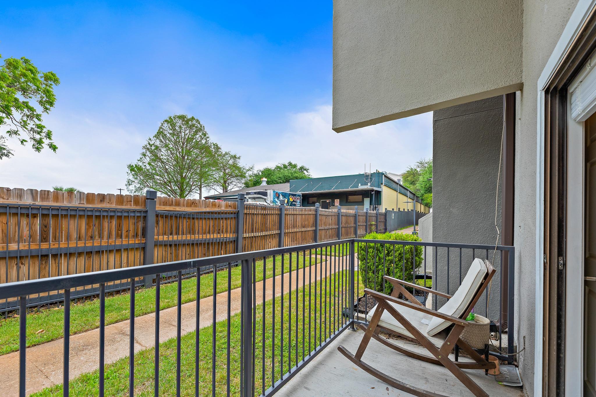 935 La Posada Drive Austin TX 78752