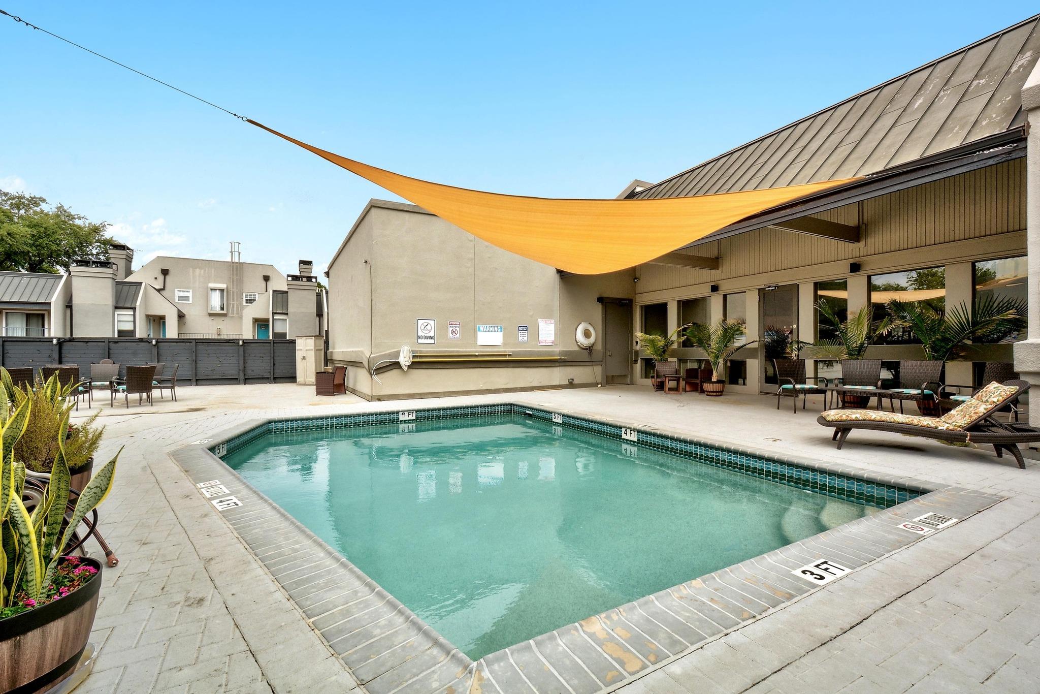 935 La Posada Drive Austin TX 78752