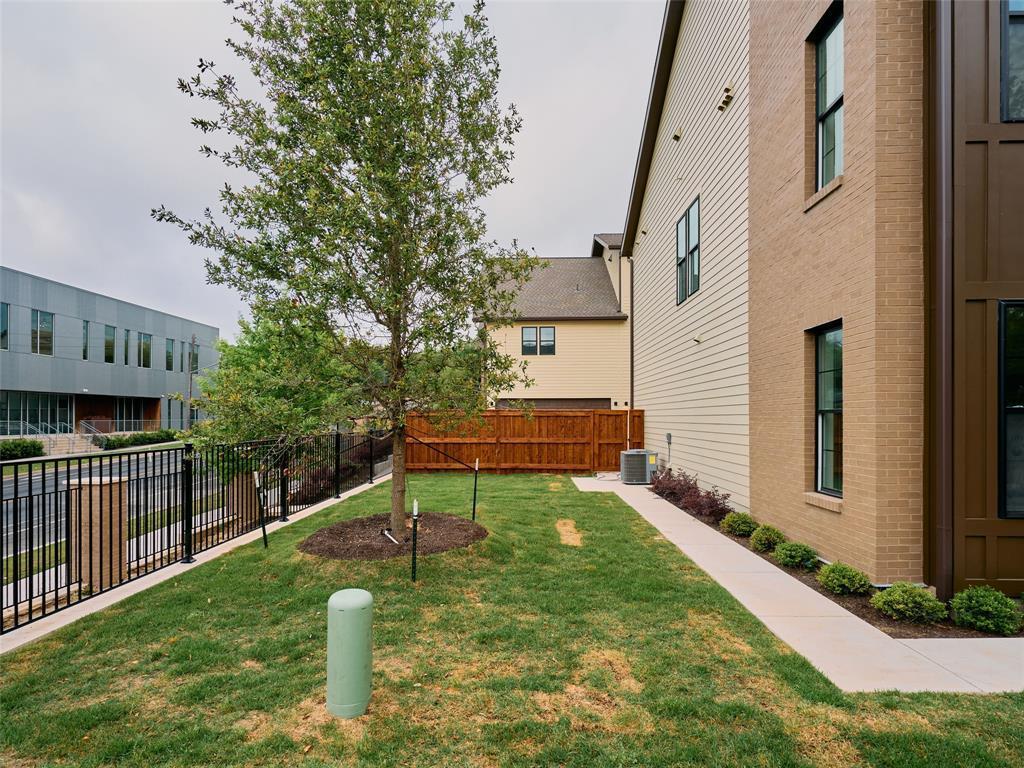 2209 Woodland Avenue Austin TX 78741